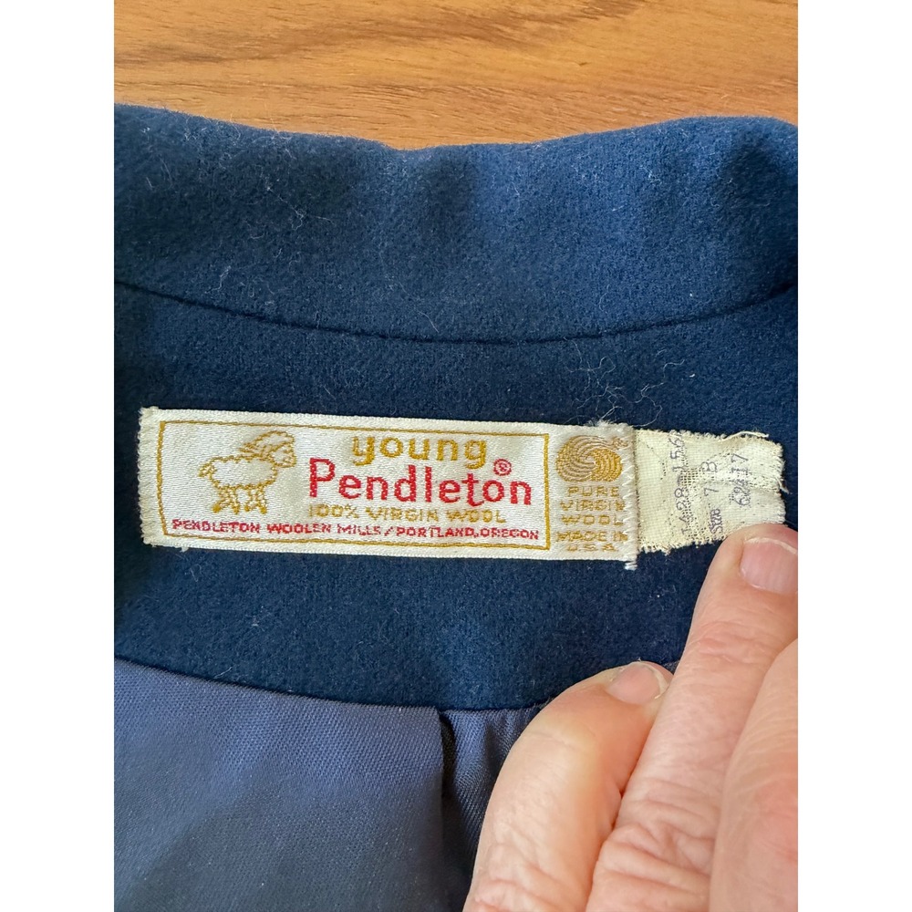 Young Pendleton Navy Blue 100% Virgin Wool Blazer Vintage Made in USA Size 7/8 - Picture 2 of 5